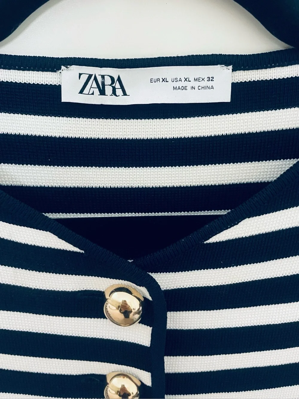 Zara Navy & White Striped Knit Cardigan with Gold Buttons – XL - Picture 4 of 7